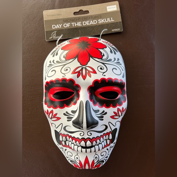Halloween Midnight Creatures Day of the Dead Skull Unisex BNWT - Picture 1 of 3